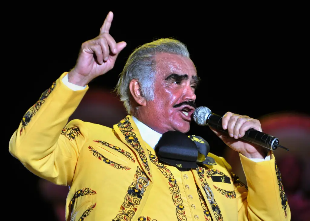 vicente-fernandez-the-king-of-ranchera-music this blog is very edifying and captivating about vicente fernandez.